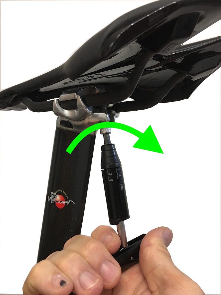 Serrage de la selle