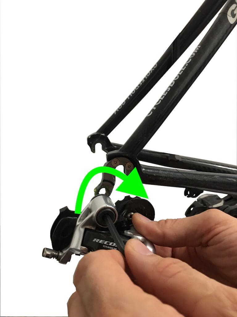 Serrage du d&eacute;railleur arri&egrave;re