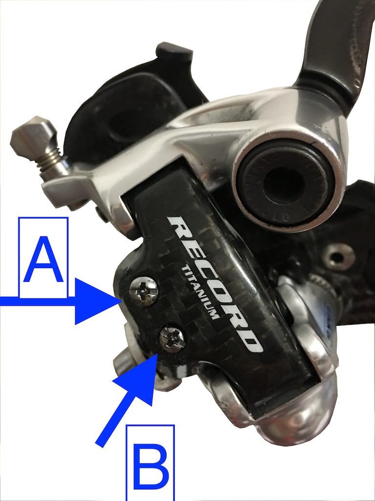 position des vis de r&eacute;glage du d&eacute;railleur arri&egrave;re
