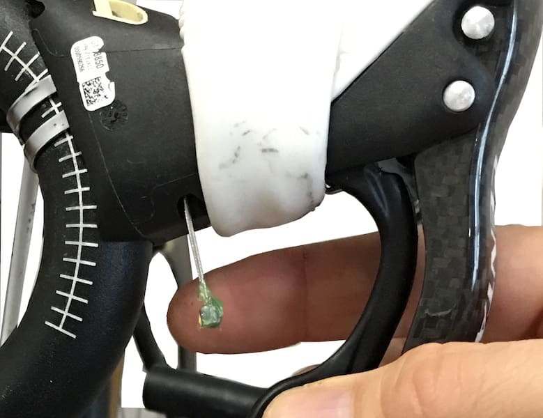 How to cut and fix brake and derailleurs cables and housings.