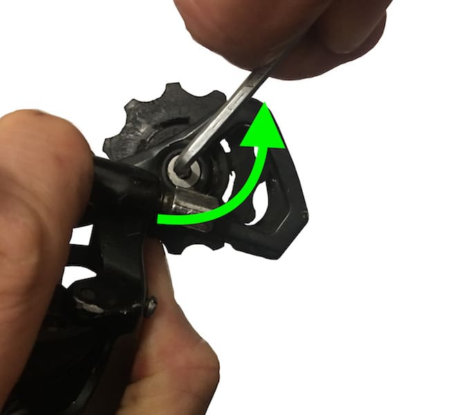 How to change your derailleur pulleys?