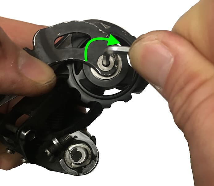 How to change your derailleur pulleys?