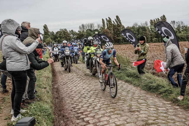 2022 Paris Roubaix Femmes avec Zwift