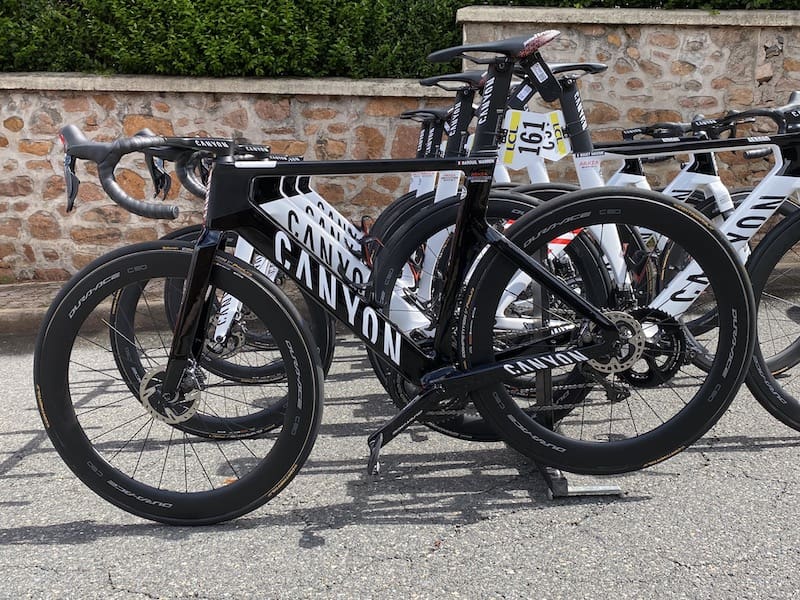 2022 Crit&eacute;rium Dauphin&eacute; Mat&eacute;riel des pros