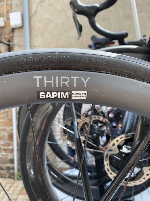 2022 Crit&eacute;rium Dauphin&eacute; Mat&eacute;riel des pros