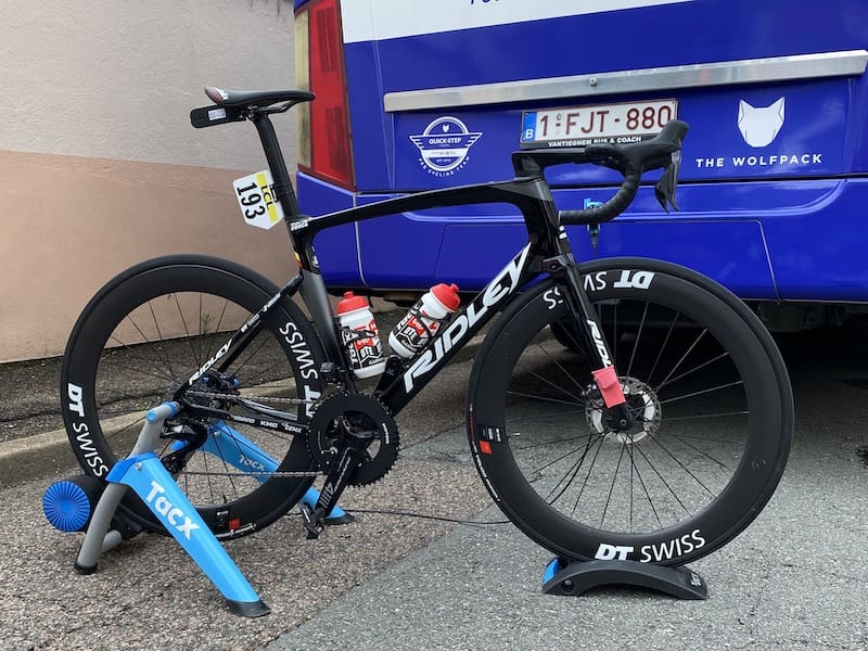 2022 Crit&eacute;rium Dauphin&eacute; Mat&eacute;riel des pros