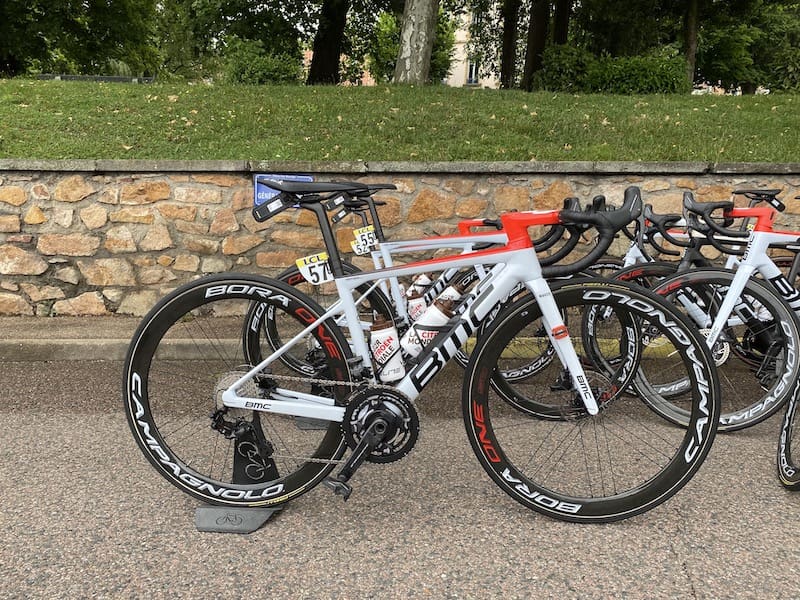 2022 Crit&eacute;rium Dauphin&eacute; Mat&eacute;riel des pros