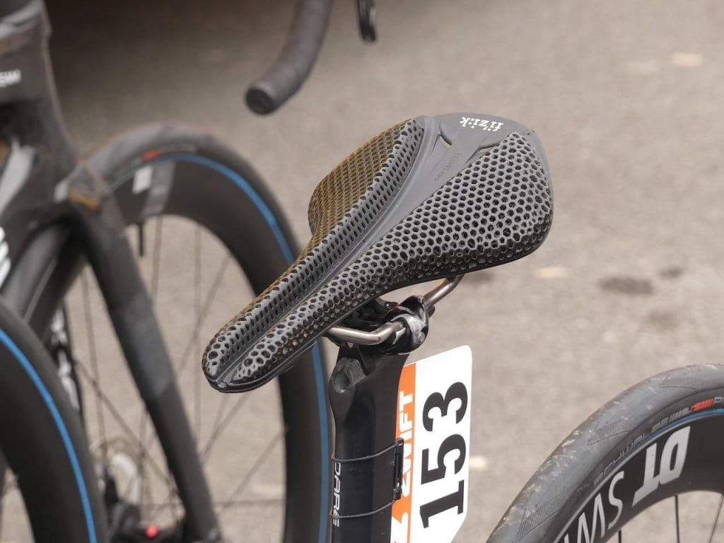 2023 Paris-Roubaix Femmes avec Zwift matériel et vélo