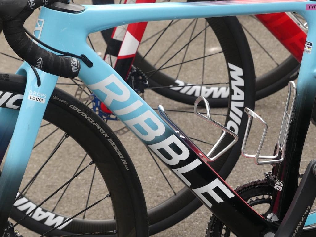 2023 Paris-Roubaix Femmes avec Zwift matériel et vélo