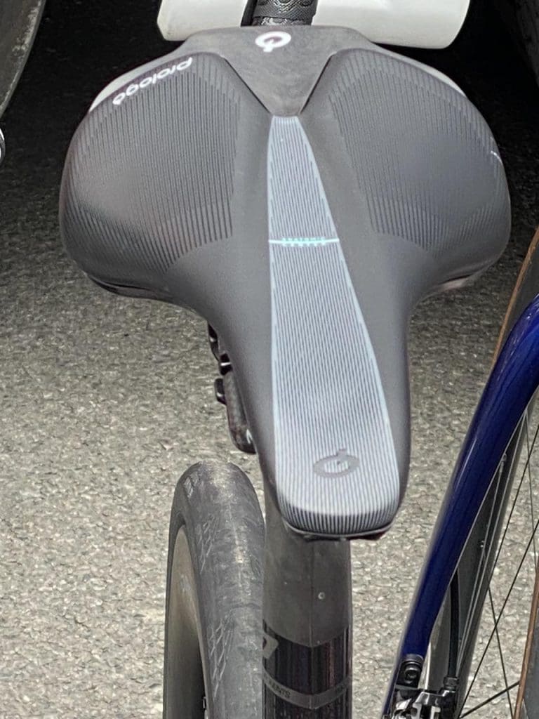 2023 Paris-Roubaix Femmes avec Zwift matériel et vélo