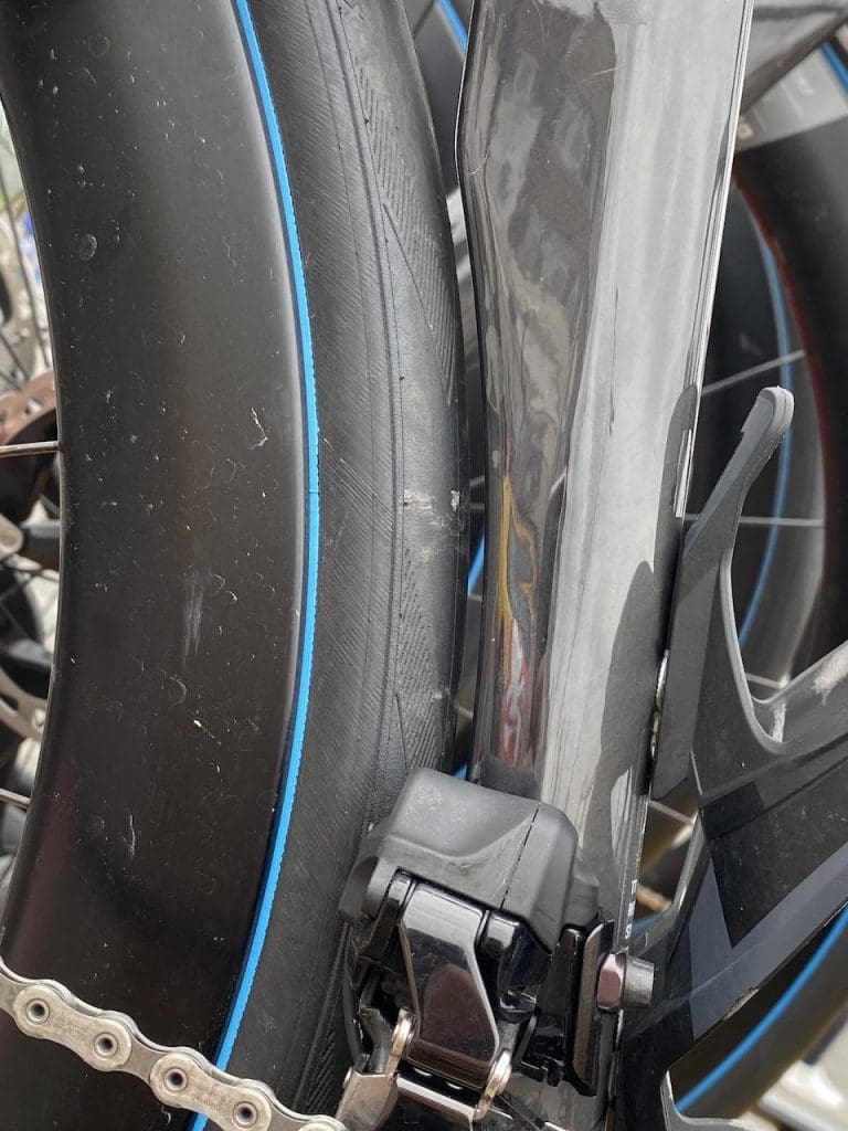 2023 Paris-Roubaix Femmes avec Zwift matériel et vélo