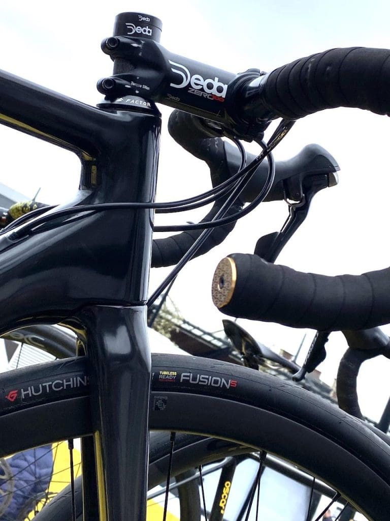 2023 Paris-Roubaix Femmes avec Zwift matériel et vélo