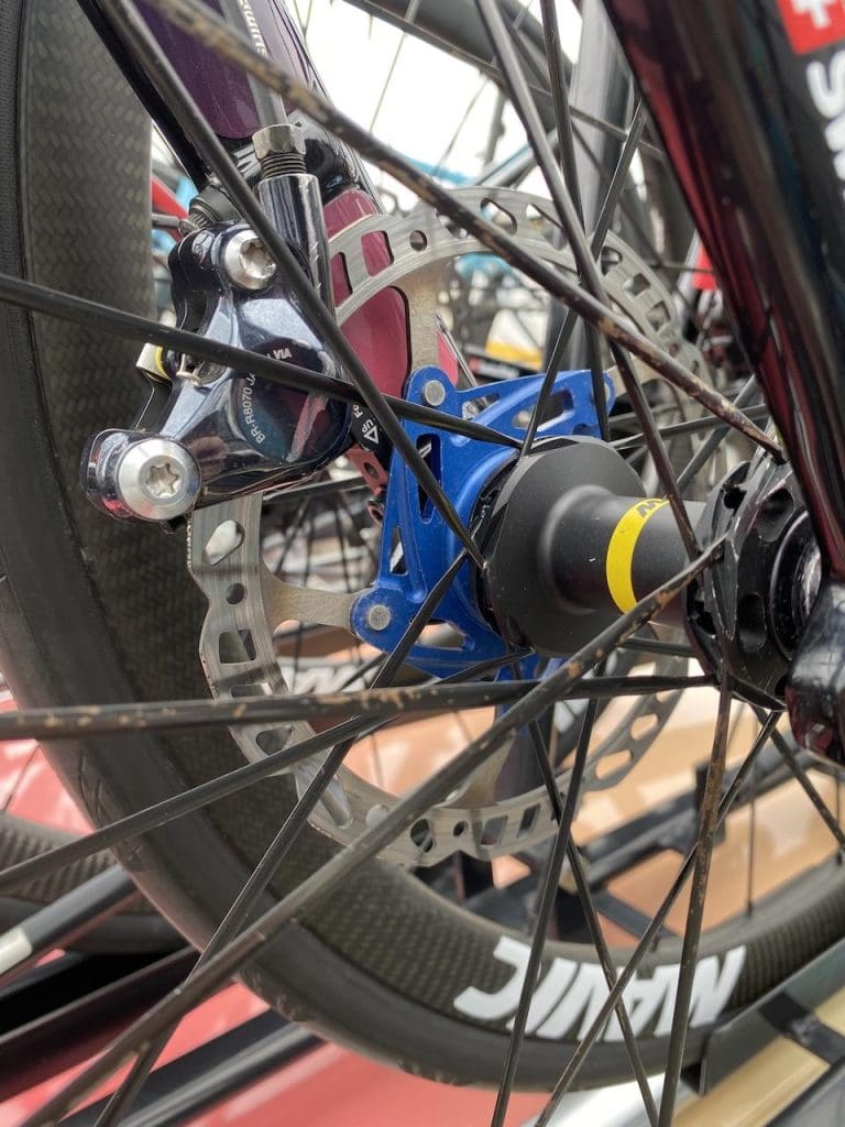 2023 Paris-Roubaix Femmes avec Zwift matériel et vélo