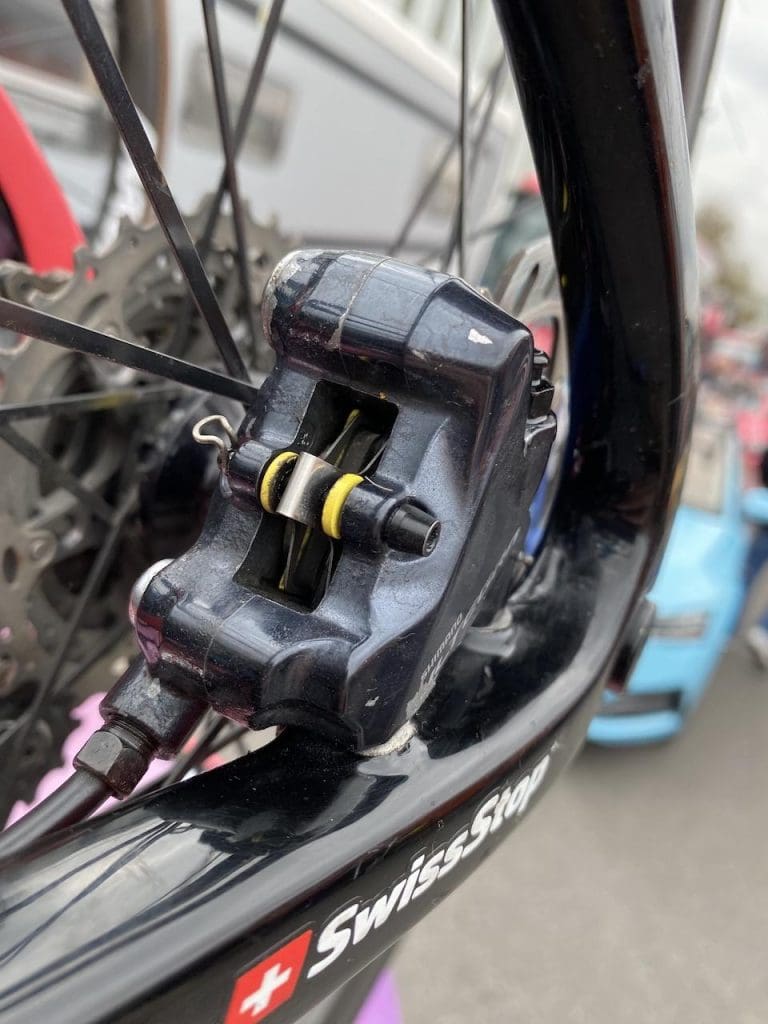 2023 Paris-Roubaix Femmes avec Zwift matériel et vélo
