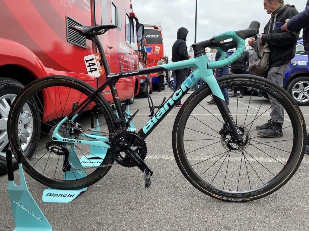 2023 Paris-Roubaix Femmes avec Zwift matériel et vélo