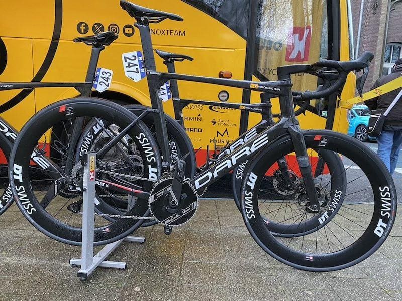 2024 vélos et matériel du Omloop Het Nieuwsblad