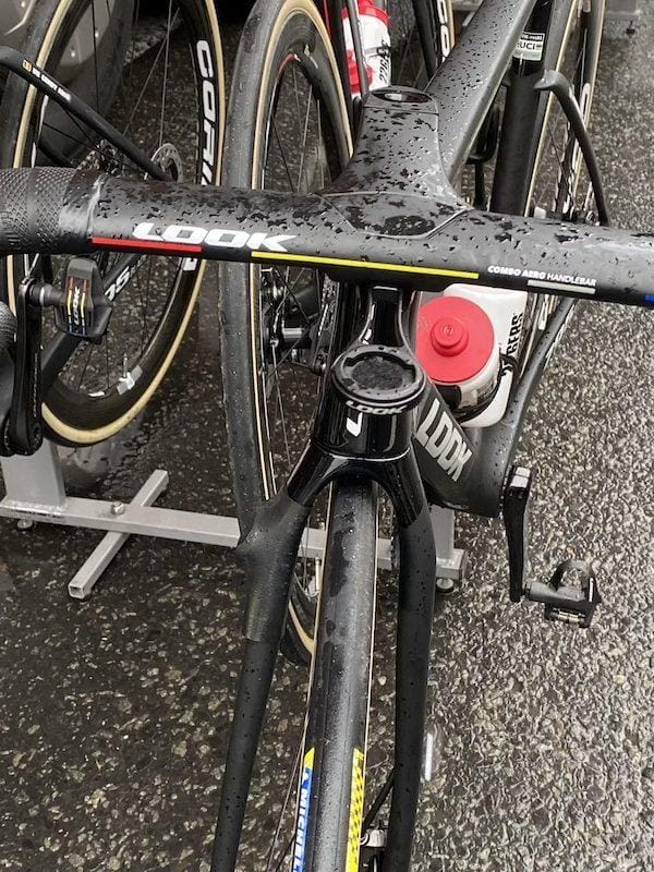 2024 vélos et matériel du Omloop Het Nieuwsblad