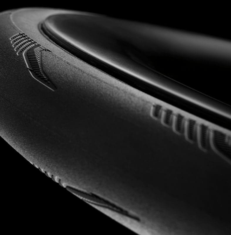 Tubeless Cadex Race 28 GC