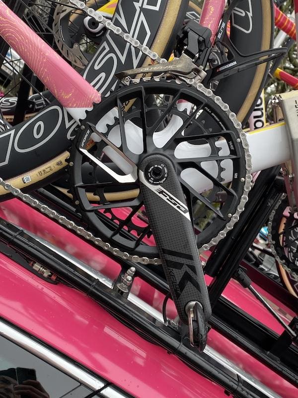 Les vélos et matériel des coureurs pros sur Paris-Nice 2024
