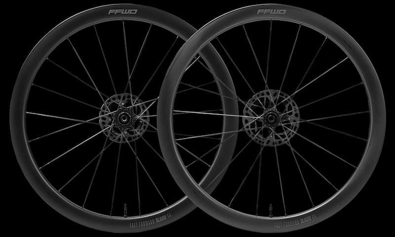 2024 roues FFWD RAW