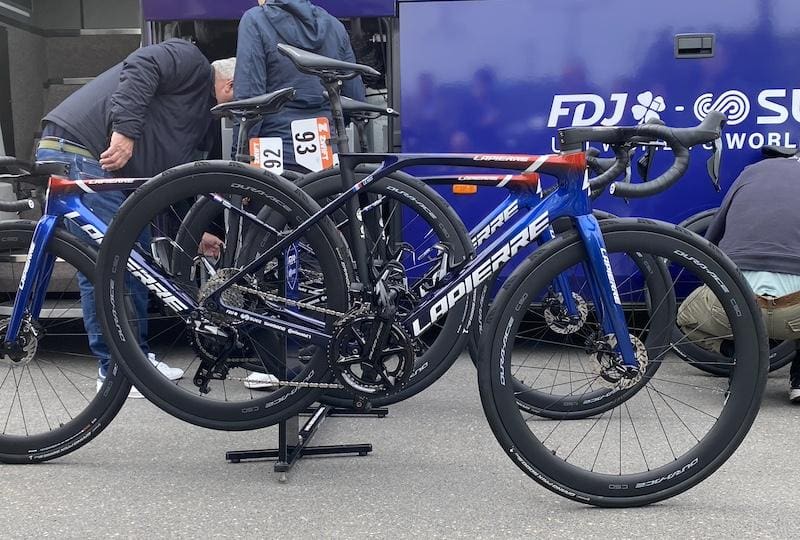 V&eacute;los et mat&eacute;riel de Paris-Roubaix femmes 2024
