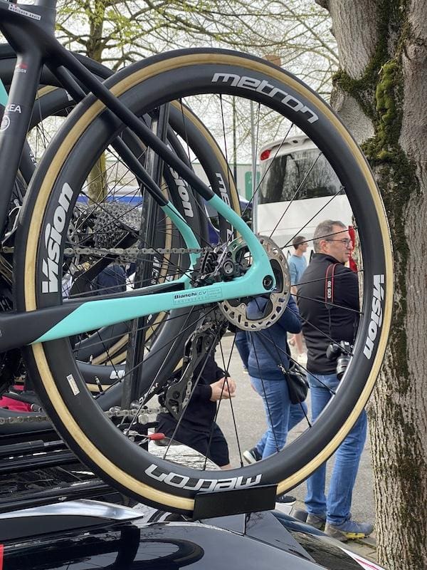 V&eacute;los et mat&eacute;riel de Paris-Roubaix femmes 2024