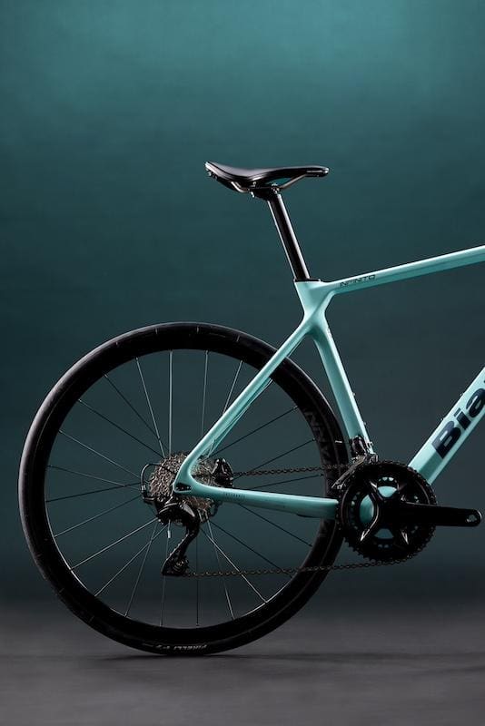 2024 v&eacute;lo endurance Bianchi Infinito