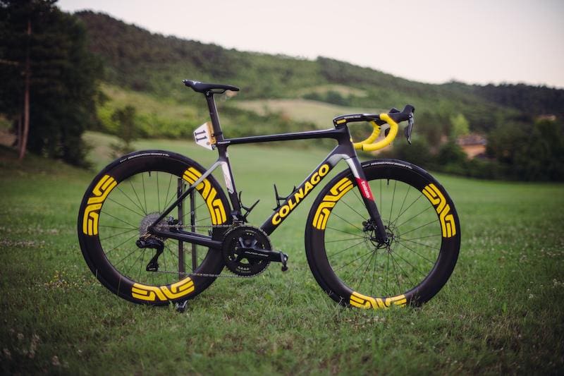 Vélo Colnago V4Rs personnalisé de Tadej Pogačar pour la troisième étape du Tour de France 2024