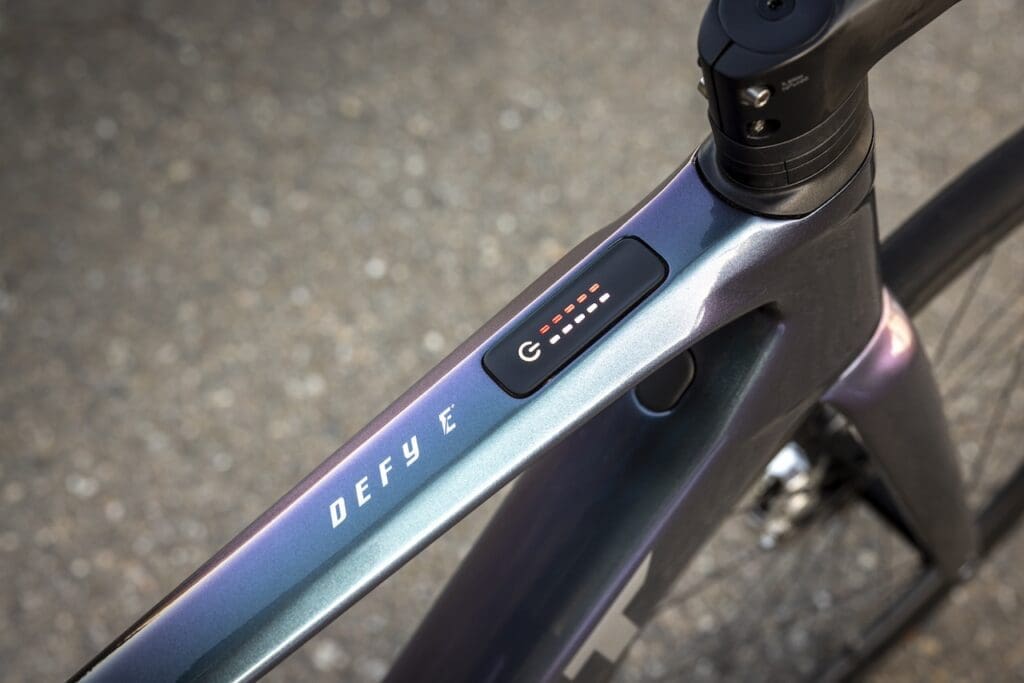 Nouveaux VAE Giant Defy Advanced E+ Elite et Liv Avail Advanced E+ Elite