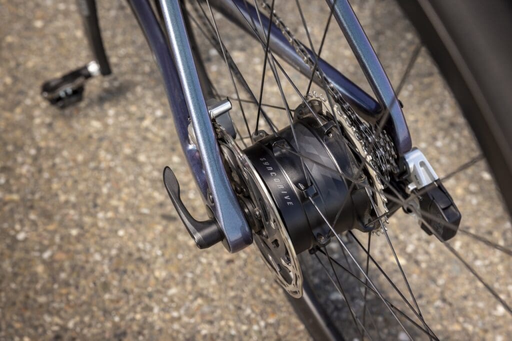 Nouveaux VAE Giant Defy Advanced E+ Elite et Liv Avail Advanced E+ Elite