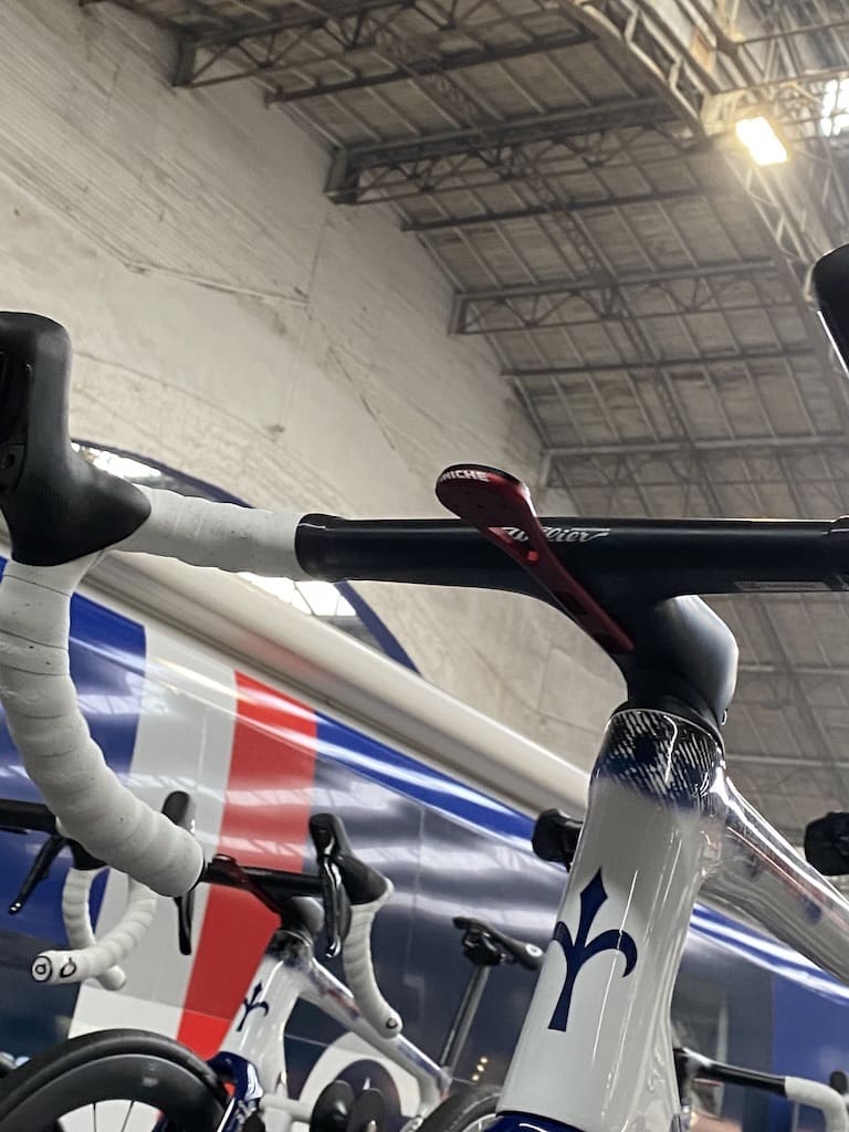 Les vélos et matériel du Omloop Het Nieuwsbald 2025