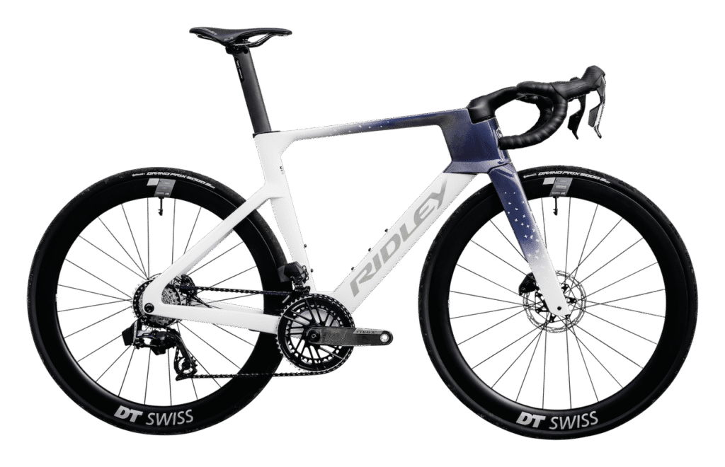 Des v&eacute;los de route Tomorrowland X Ridley sur la base des Noah Fast 3.0 et Noah 3.0