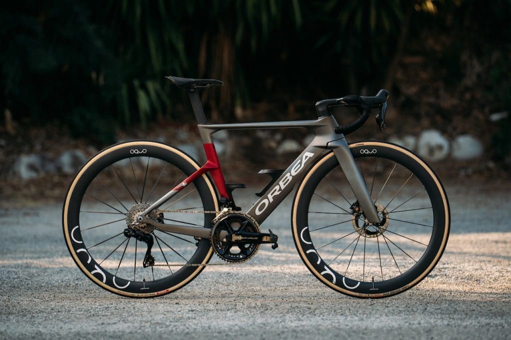 Les v&eacute;los Orbea Orca Aero de Lotto-Intermarch&eacute; pour la Vuelta 2026