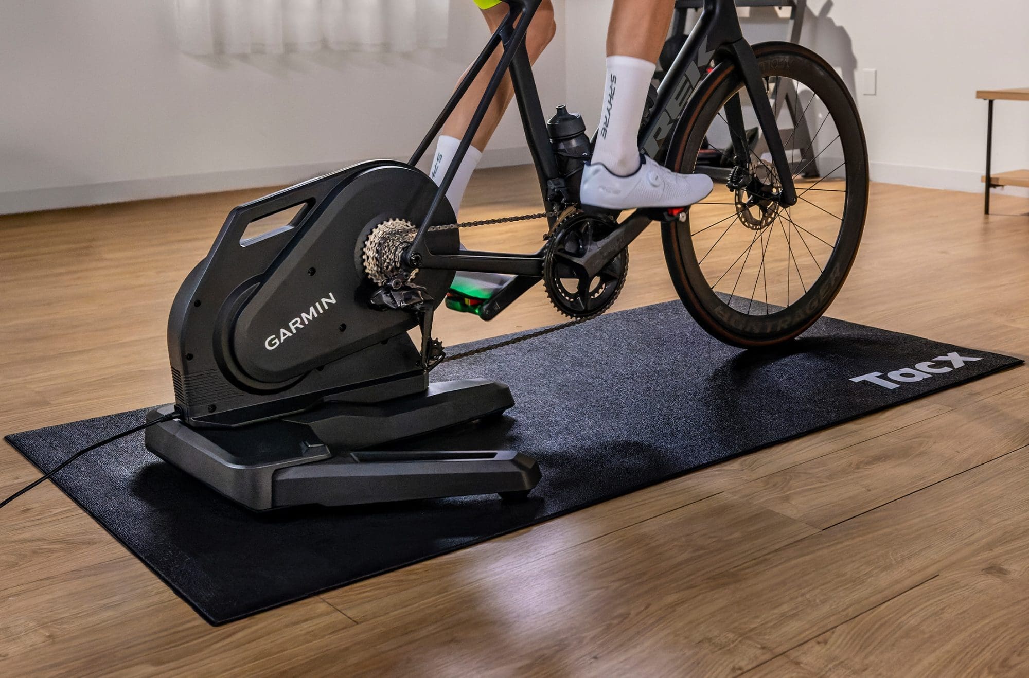 home-trainer connect&eacute; Tacx Nerā