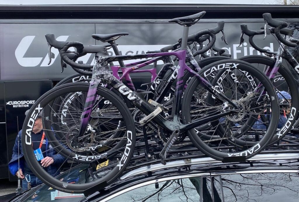 2023 Tour de France Femmes avec Zwift les vélos des concurrentes
