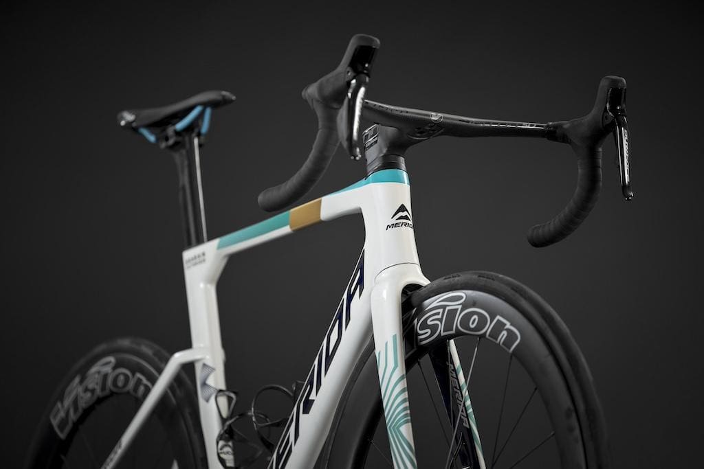 2024 Vélos Merida Scultura et Reacto de Bahrain-Victorious
