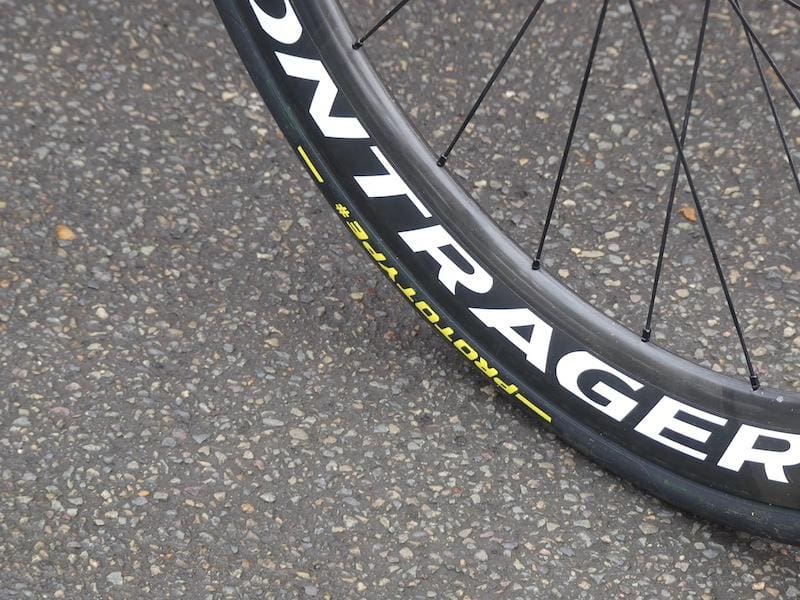 Les vélos et matériel des coureurs pros sur Paris-Nice 2024