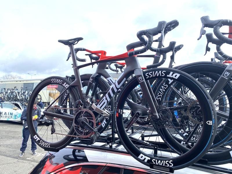 Vélo BMC Teammachine R1 de l'équipe Tudor Pro Cycling