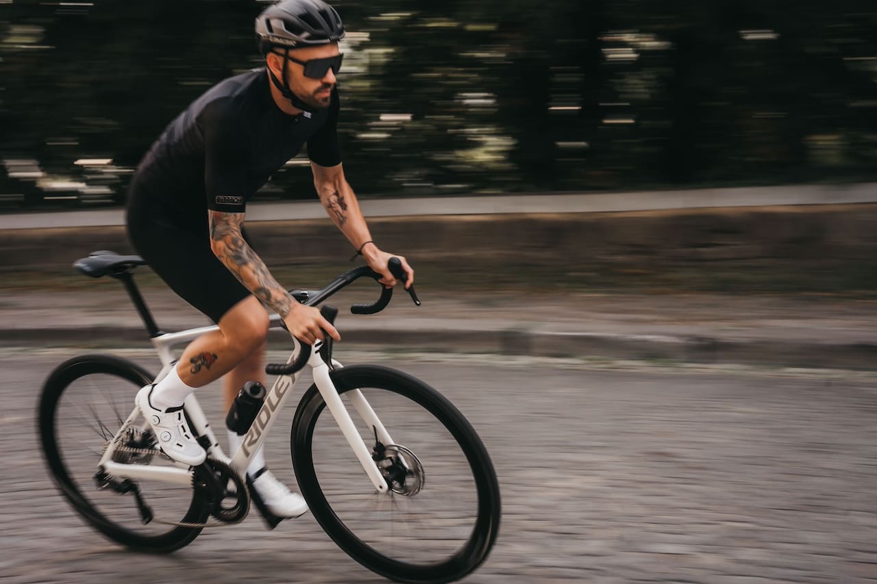 Nouveau vélo Ridley Falcn aérodynamique et léger