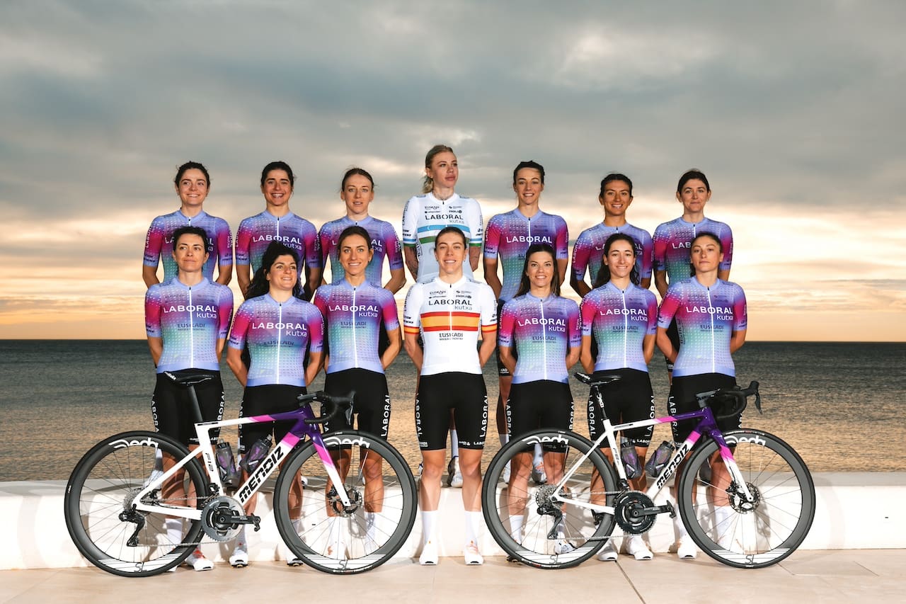 vélo Mendiz F12 de l'équipe Laboral Kutxa-Euskadi pour 2025
